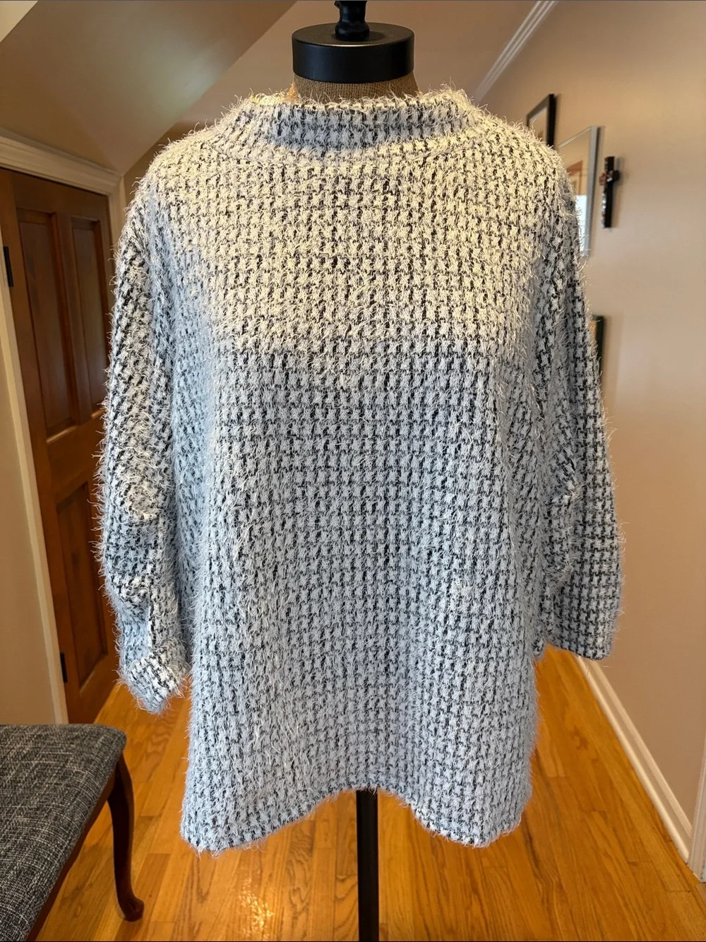 Cozy Textured Mock Turtleneck Sweater - Gray and White